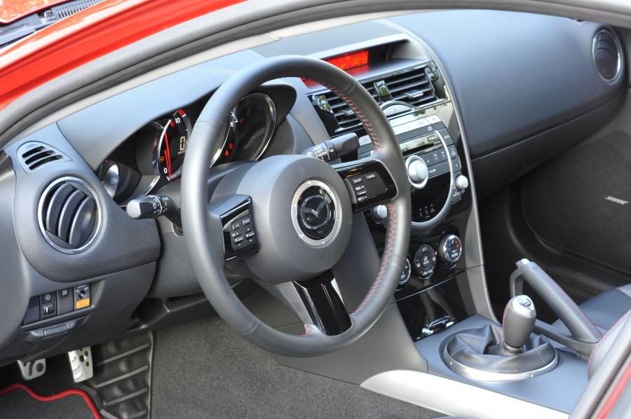  Mazda RX-8 2008 года  (фото 24 из 89)